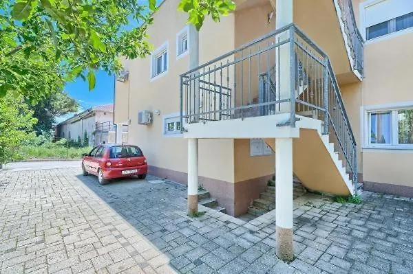 Kaštela Apartment In Kastel Luksic With Balcony, Air Conditioning, W-Lan, Washing Machine 5107-4