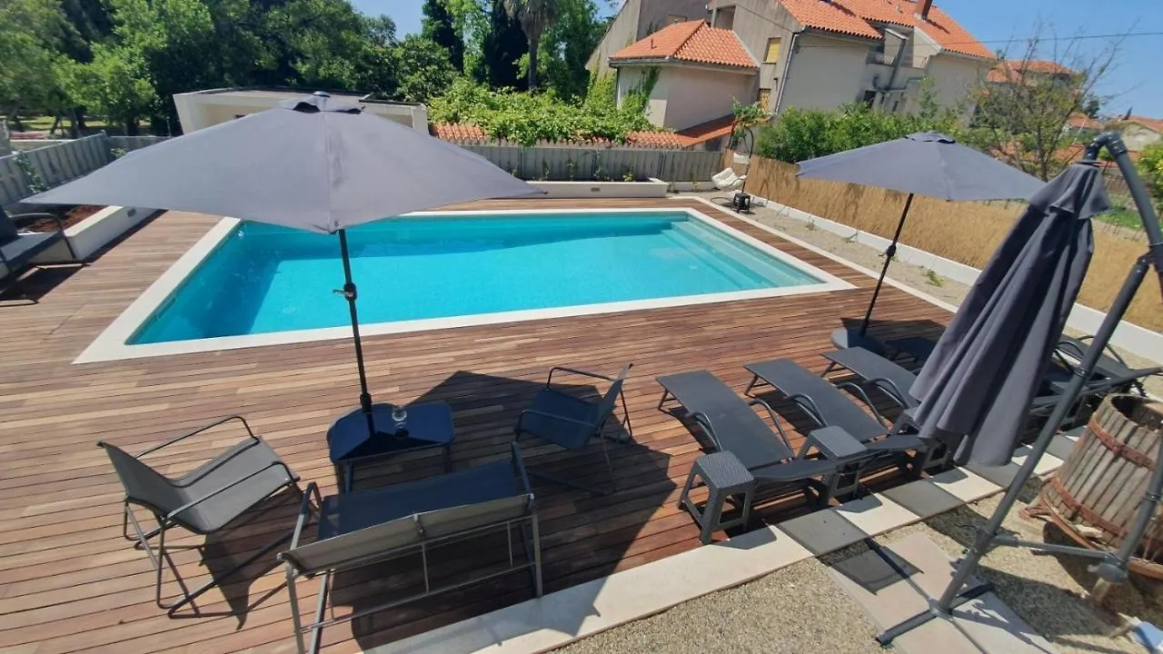 Kaštela Apartment In Kastel Luksic With Balcony, Air Conditioning, W-Lan, Washing Machine 5107-4